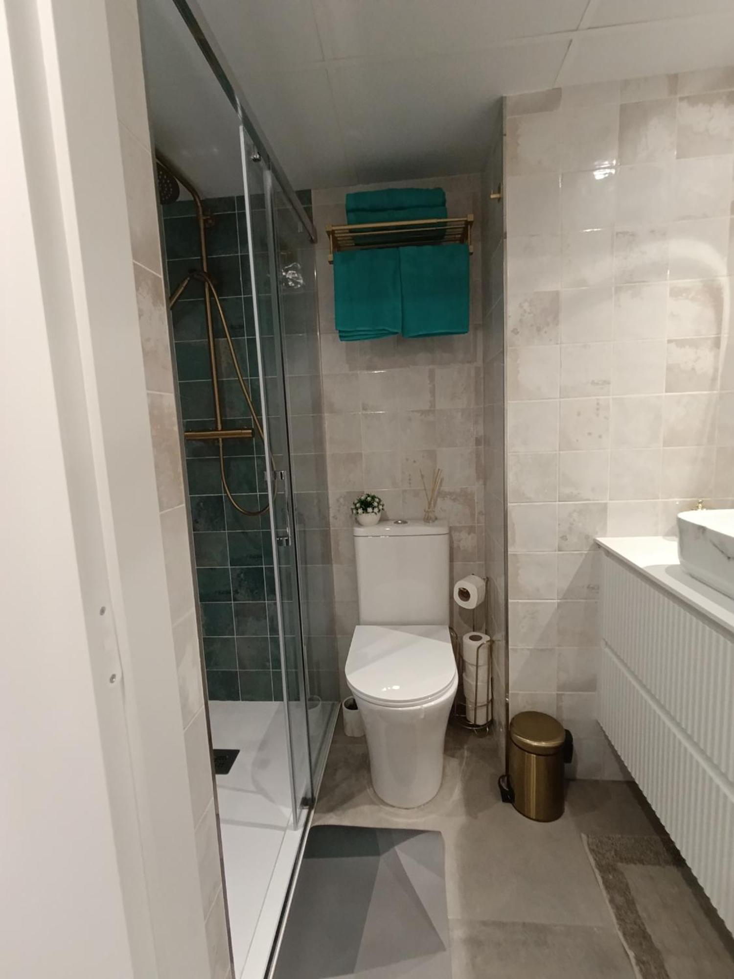 Apartamento Suite Frente Al Mar Rincon de la Victoria Exterior photo