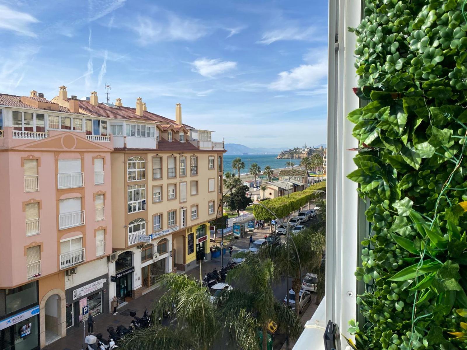 Apartamento Suite Frente Al Mar Rincon de la Victoria Exterior photo